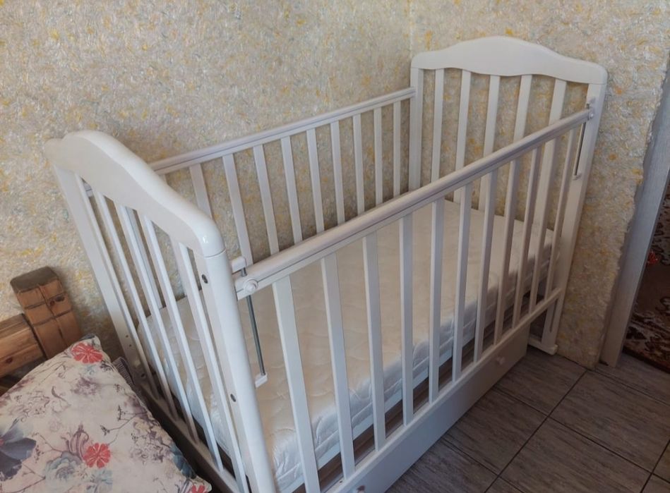 Продам детский манеж