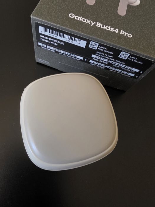 Samsung Galaxy buds 4 pro