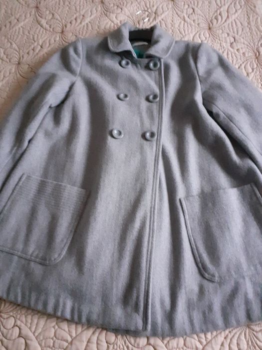 Palton gri cu captusala verde