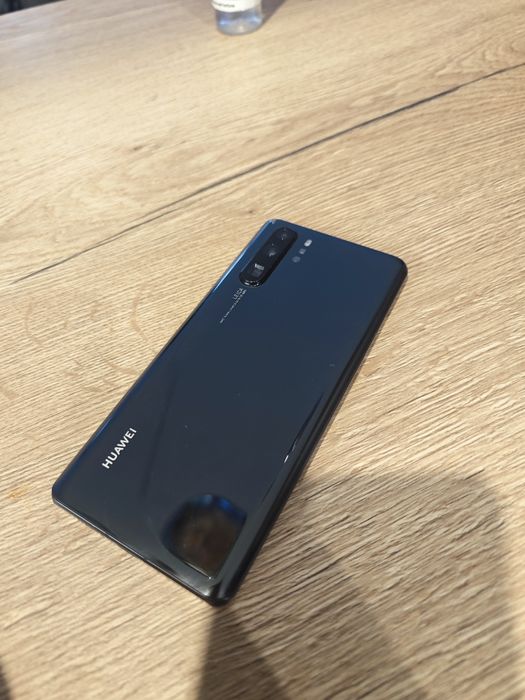 Huawei P30 Pro – 128GB/8GB RAM – Отлично състояние (Google Services)