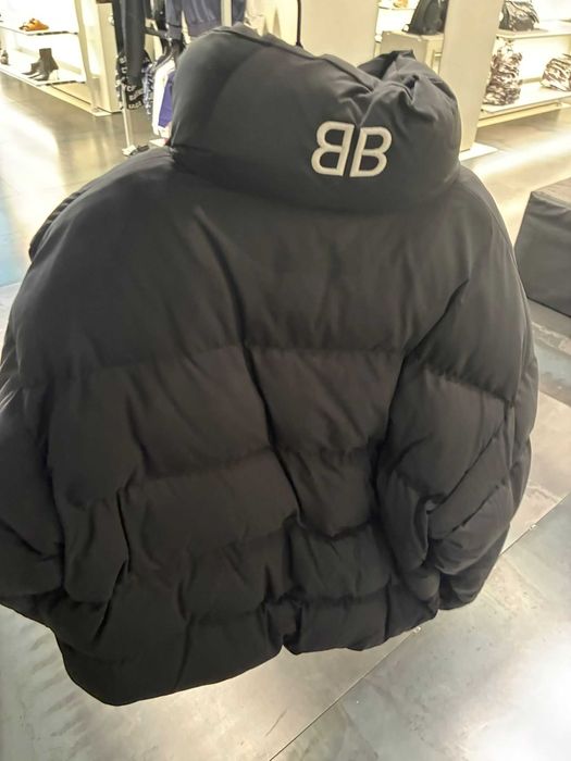 BALENCIAGA geaca oversize XL sau 50 italy,retail price 2500 euro