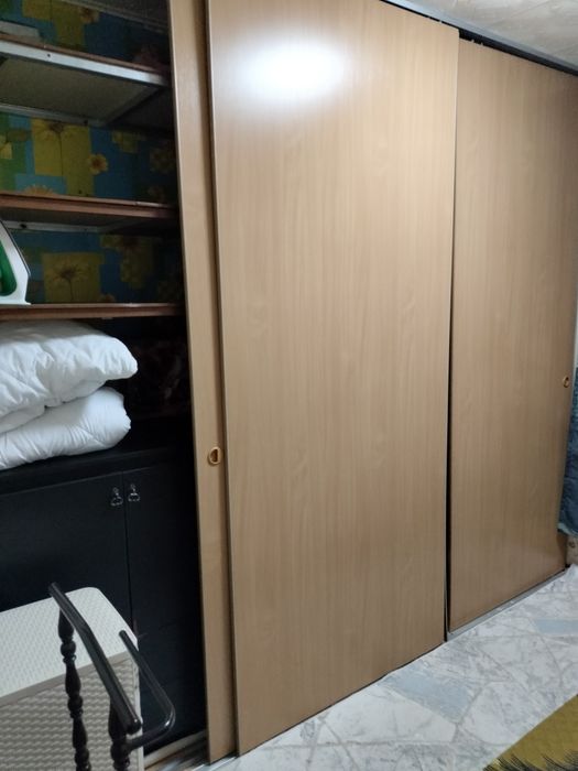 Сдается 1комнатная квартира  Пруды 
голубые поуды. 18. 2 этаж. Ряд - Daha fazla