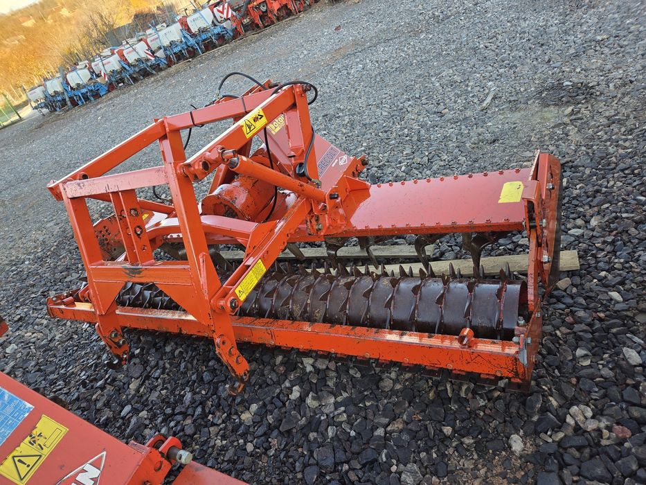 Freza Grapa Rotativa Kuhn HRB 302D