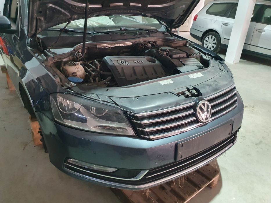 Dezmembrez vând piese Passat B7 4Motion 2.0 tdi CFG automatic,  LK7X