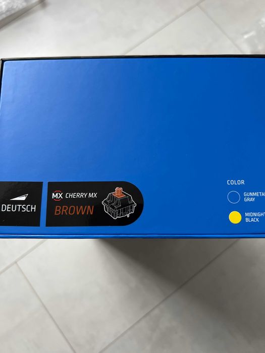 Tastatura gaming mecanica Mountain Everest Max Numpad Media Dock Noua