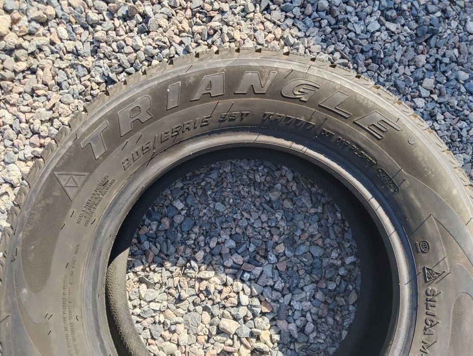 Зимние шины 2 штуки