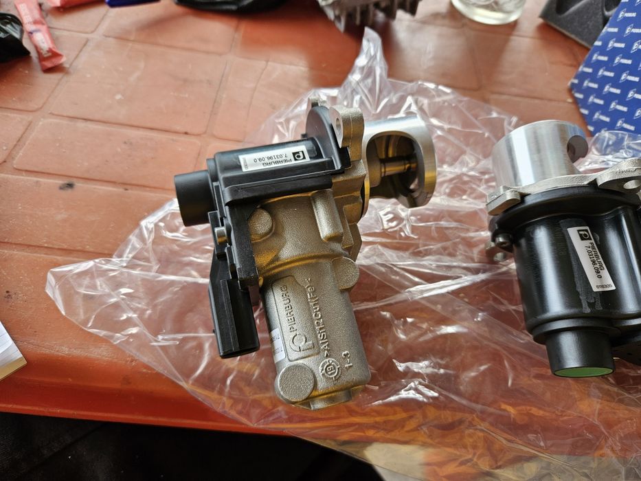 EGR VW T5 Bitdi 2.0 CFCA  03l131501t Supapa EGR T6 T5 Pierburg