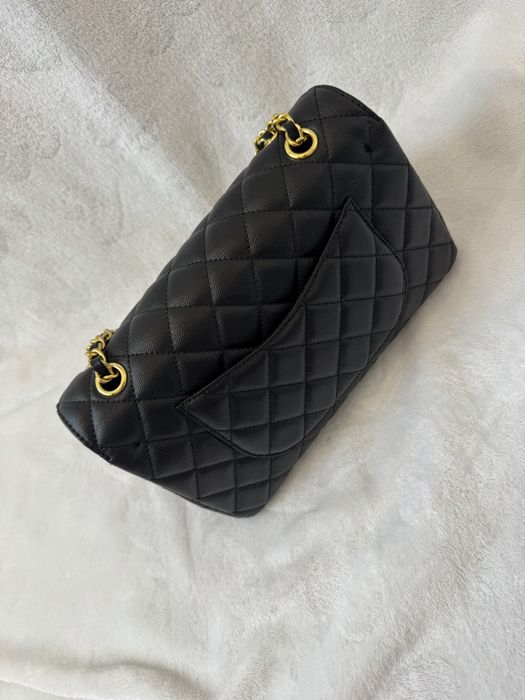 Geanta Chanel timeless