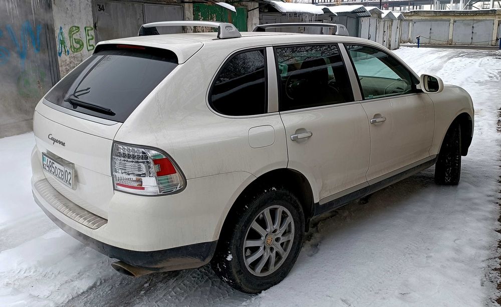 Porsche Cayenne 2004 г.