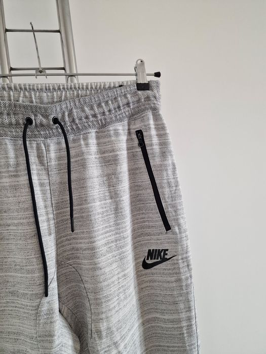 Страхотно мъжко спортно долнище голям размер NIKE  , размер M