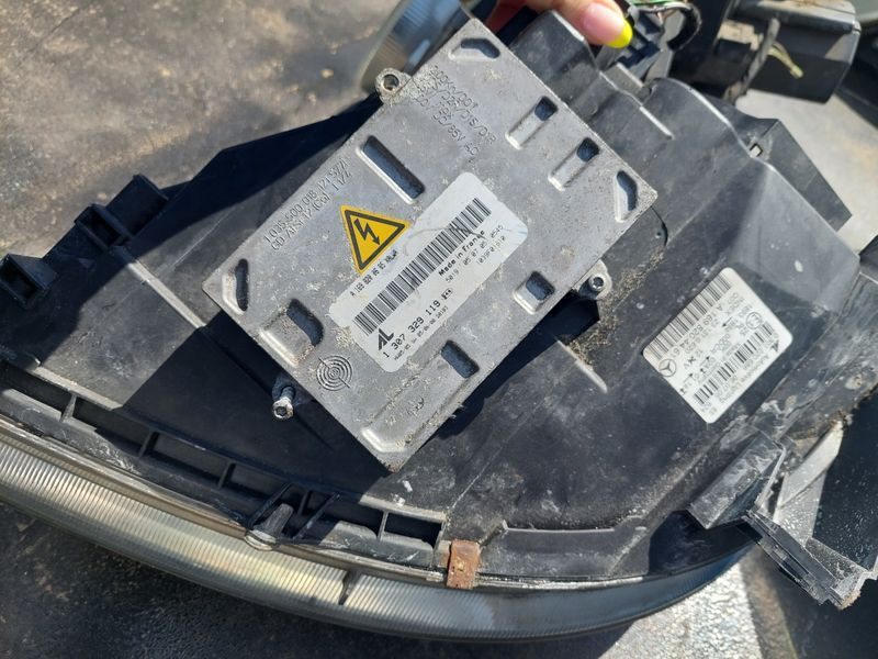 Фар Мерцедес Б класа Mercedes W245 B-class Xenon