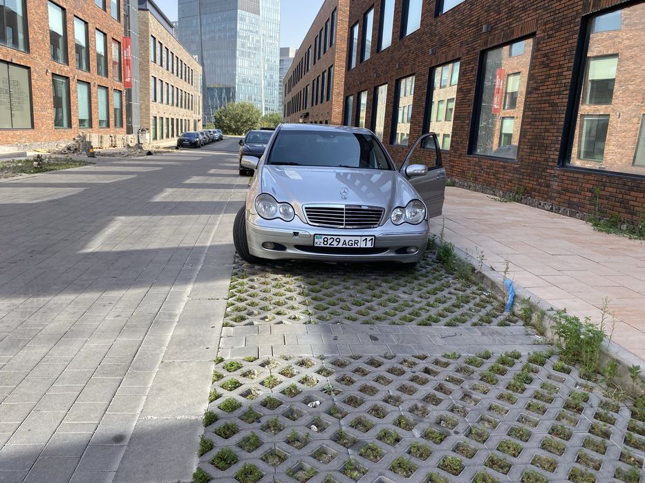 Продам мерседес w 203