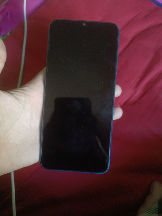 Redmi 9 a xolati zor hamma joyi ishlaydi ekraniga hcnma qlmagan  yaxsh