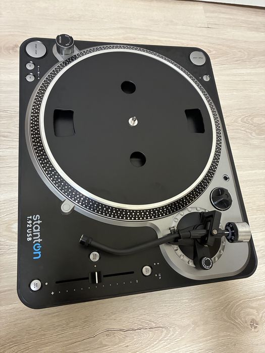 Грамофони Stanton T.92USB