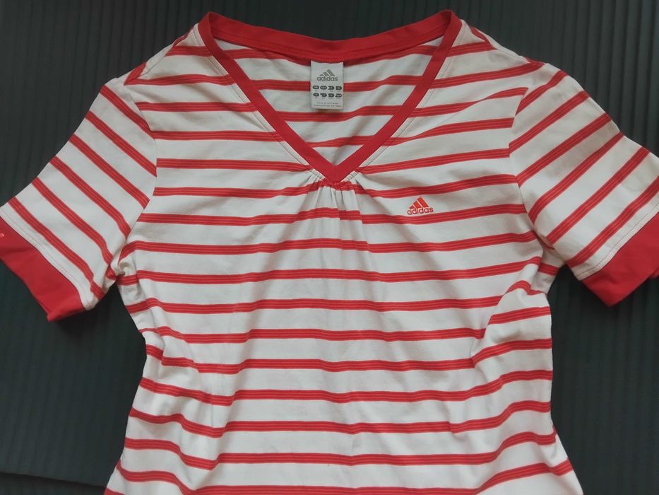 Adidas 100% оригинална дамска тениска