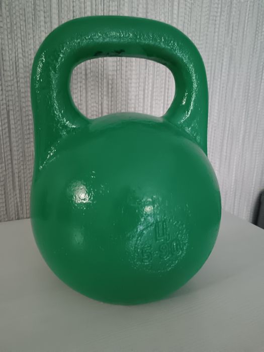 Продам гирю 16 кг