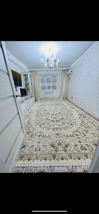 Ковер почти новый