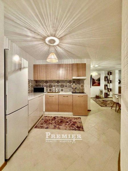 Продава се Тристаен апартамент в Свети Влас - 167 кв.м за 1348 €/кв.м - Снимка #3