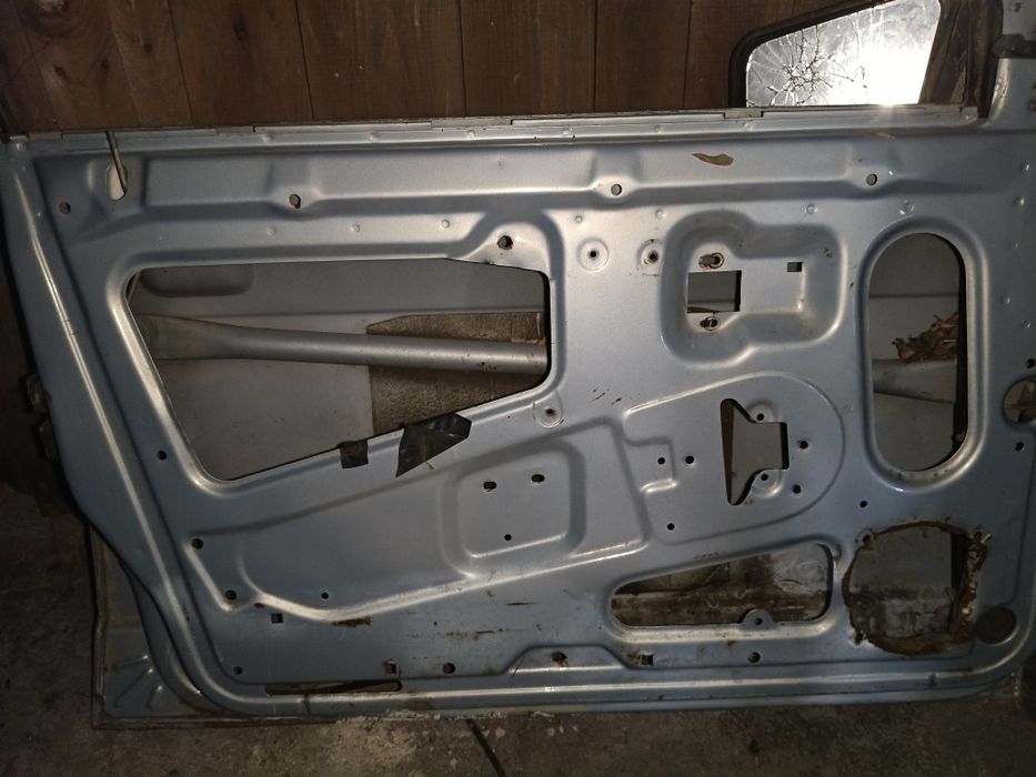 Продам Двери на 2115 можно на 2114