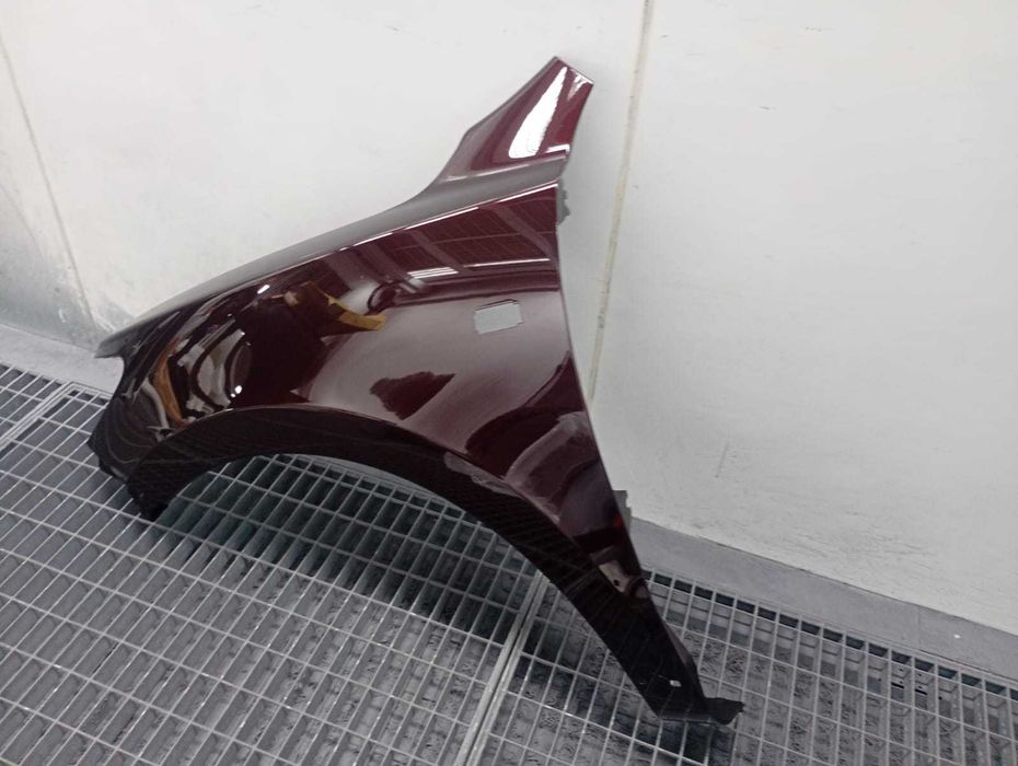 Aripa Fata Stanga Hyundai Santa-Fe 2005-2009 (5J (Rosu / Visiniu))