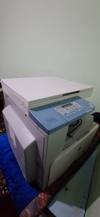 Canon iR2018 принтер