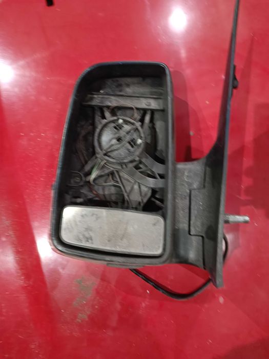 Странично огледано за Mercedes-Benz (2005-2017)