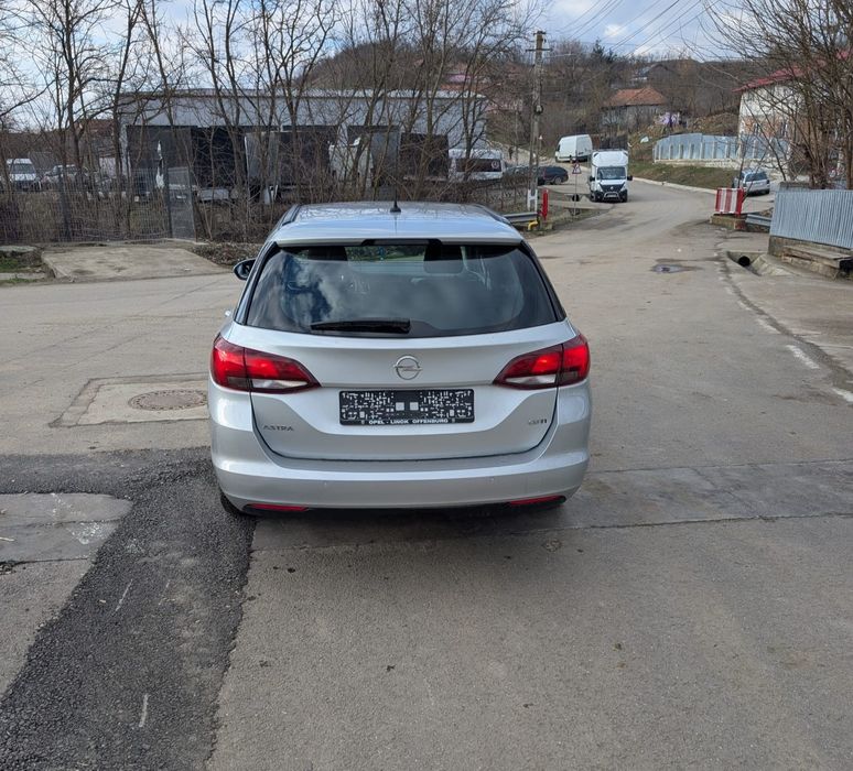 Opel Astra K 2017- posibilitate rate
