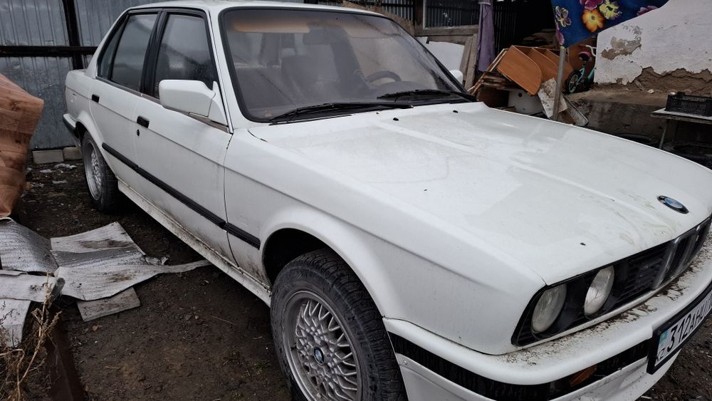 Продам BMW E 30 1.6