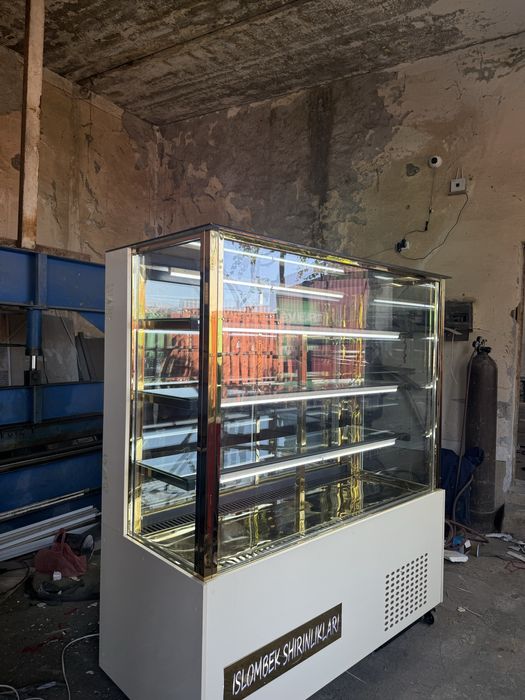 Холодильник витрина