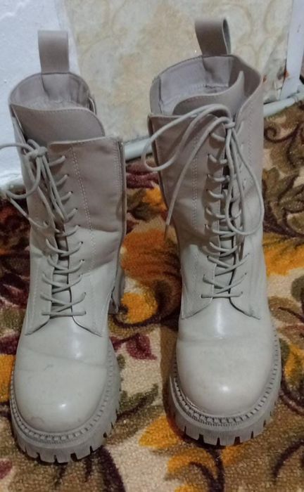 Продам зимние сапоги