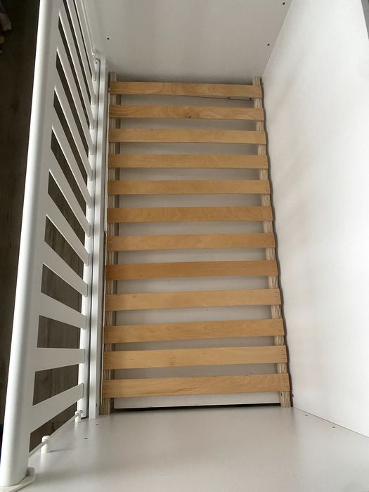 Бебешко креватче и матрак