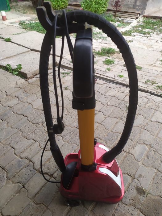 Паровый утюг продам