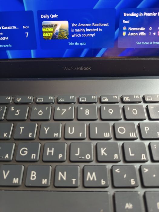 Asus Zenbook 13 Asus ux325E