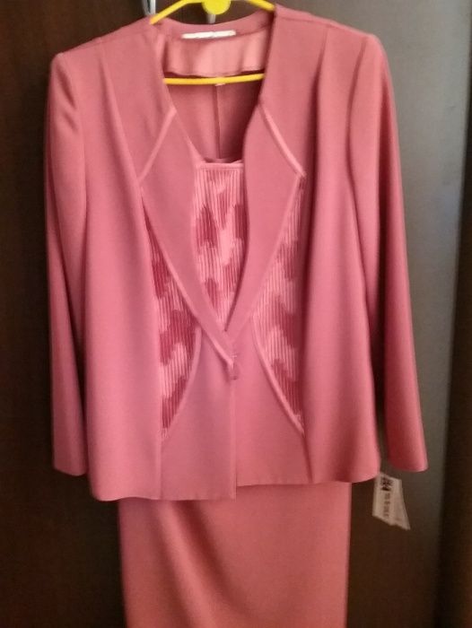 Costum de dama , marimea 42