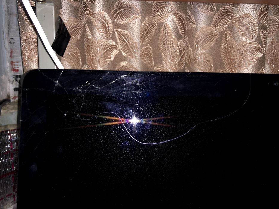 iMac 21.5, Late 2013 с дефектом