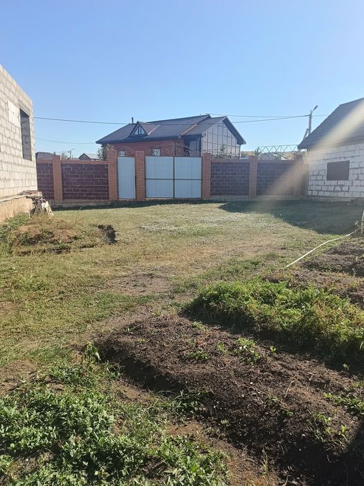 Продам. дом. не. дострой