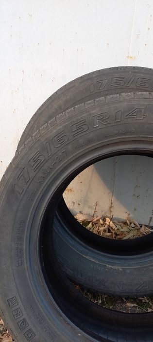 Продам две шины 175х65х14