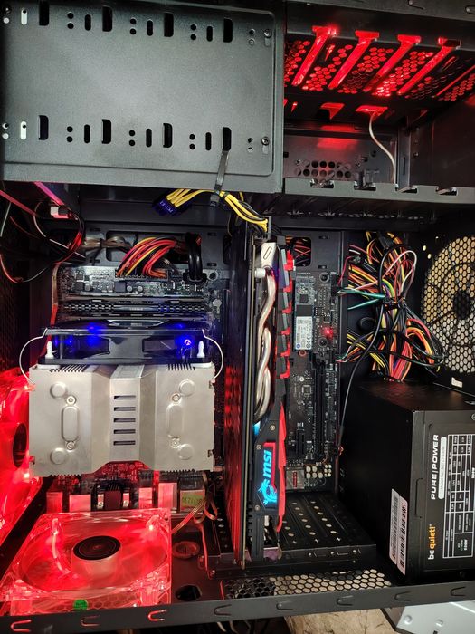 Компютър Intel Core i7- 7700 16gb SSD GTX1060 6gb