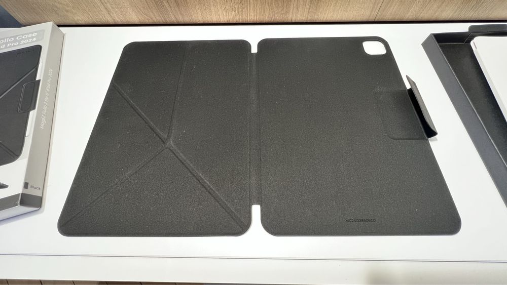 Pitaka Magnetic Folio Case for iPad Pro 2024, 11’