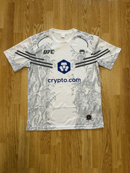 Тениски на UFC и Venum