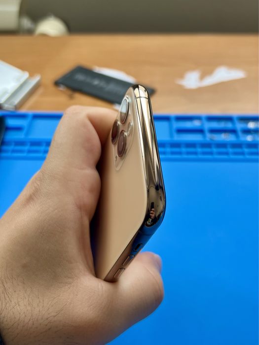 iPhone 11 PRO, НА ЧАСТИ - дисплей, камера, корпус, букса и др.