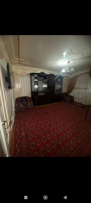 5 хонали квартира сотилади. 3та балконли