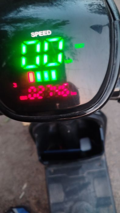 Skuter bonvi sotiladi