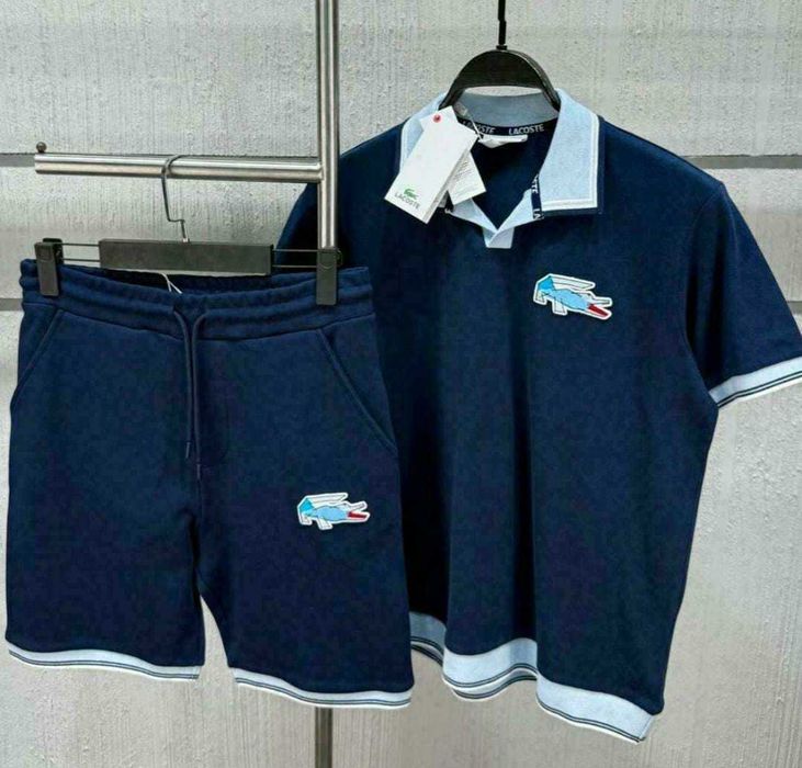 Екип на Lacoste blue navy