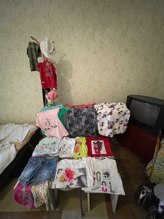 Одежда для взрослых и детей, обувь