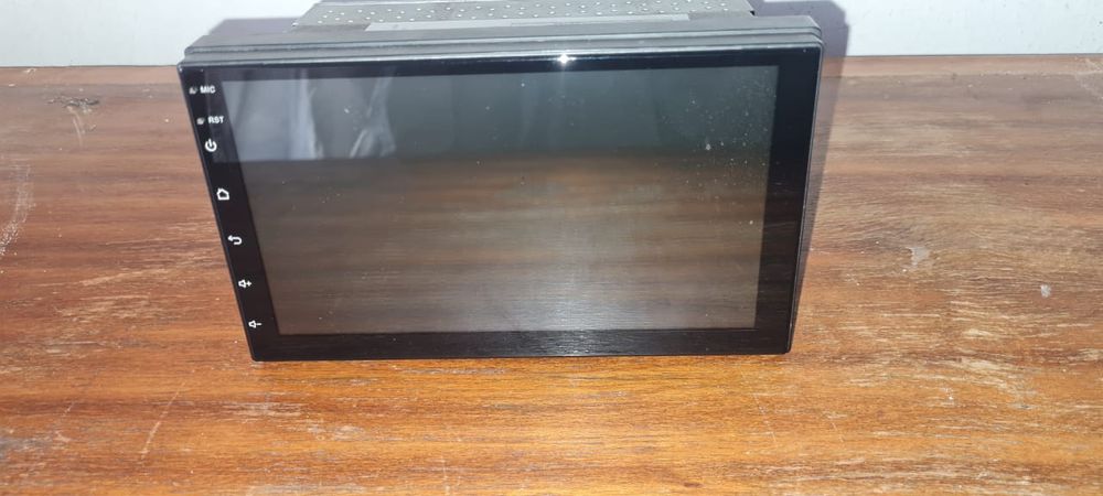 Продам магнитолы .