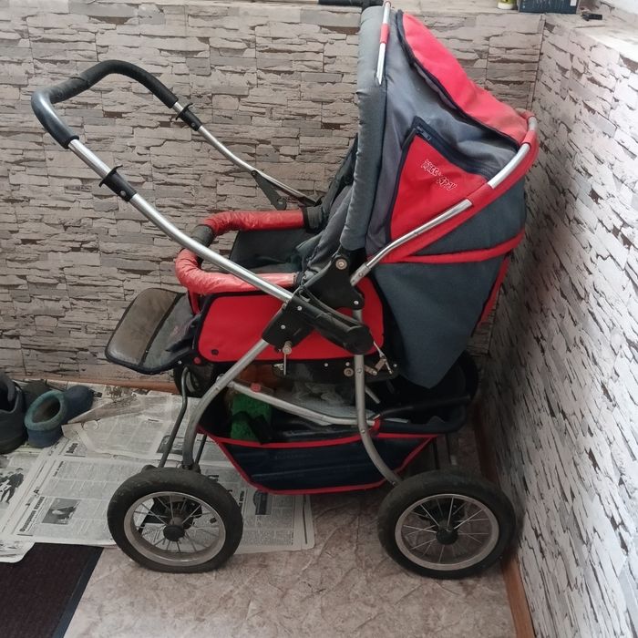 Продам коляску в нормальном состоянии