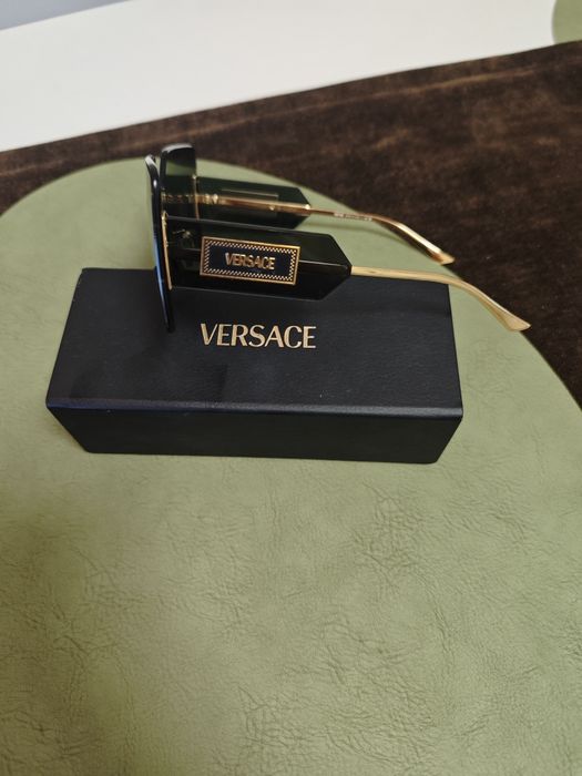 Слънчеви очила Versace