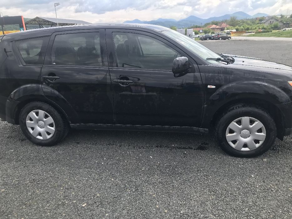Mitsubishi outlander 2.0tdi 4x4 schimb cu platforma auto 2t sau 2.7t