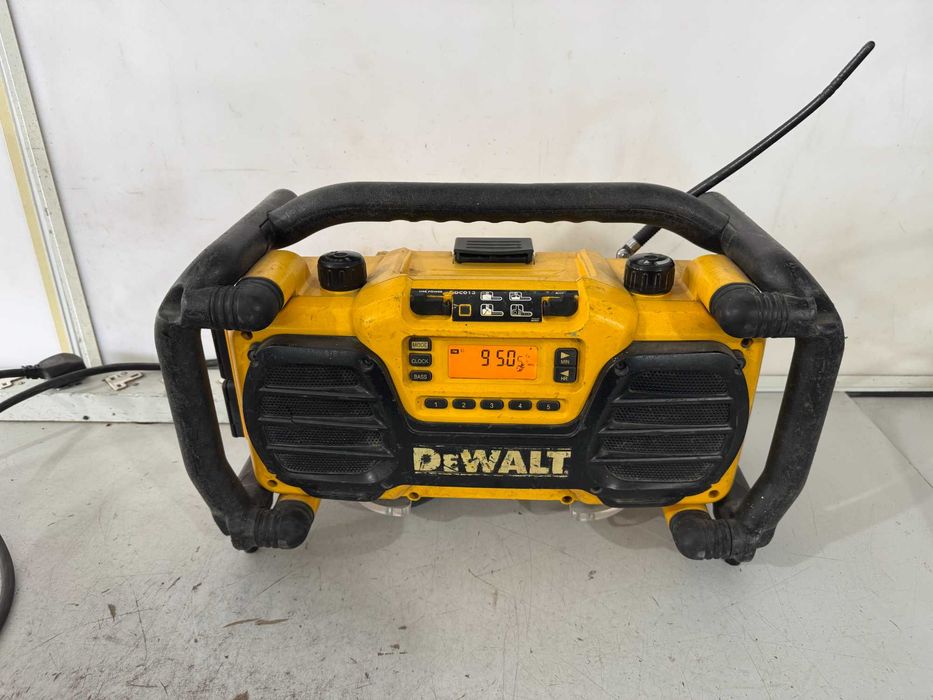 Радио - Dewalt DC013